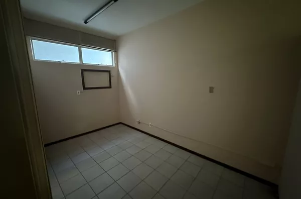SALAS COMERCIAIS, ED. UNO, CENTRO-CRICIÚMA