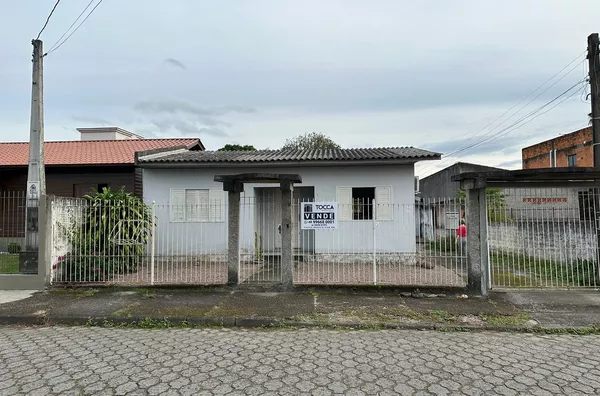 CASA – PINHEIRINHO, CRICIÚMA