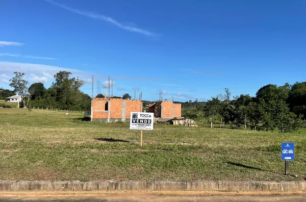 TERRENO - LOT. VILLAGGIO CHIESA -PRIMEIRA LINHA - CRICIÚMA