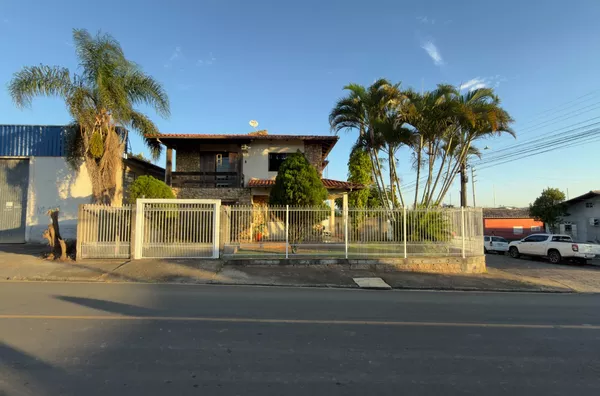 CASA - PRIMEIRO DE MAIO - IÇARA