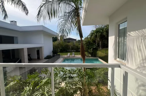 CASA PARA VENDA - CONDOMÍNIO LAGOA DOURADA - CRICIÚMA