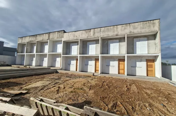 CASA GEMINADA - RES SERAFIM - LINHA BATISTA - CRICIÚMA