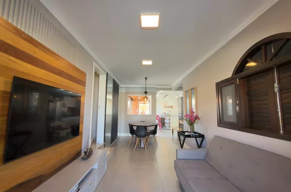 CASA - ZONA SUL - BALNEÁRIO RINCÃO