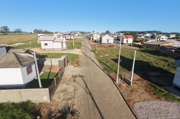 TERRENO - LOT. DONA ONORINA - BOA VISTA - IÇARA
