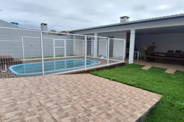 CASA PARA LOCAÇÃO TEMPORADA - ZONA SUL - BALNEÁRIO RINCÃO