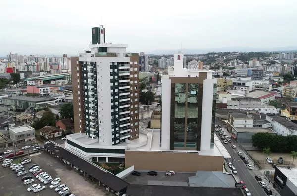 SALA COMERCIAL - DUE FRATELLI RES. CENTRO - CRICIUMA
