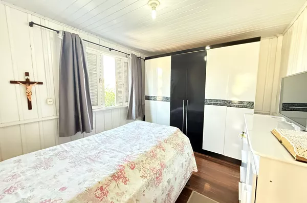 CASA COM EDÍCULA - JARDIM ELIZABETE - IÇARA/SC