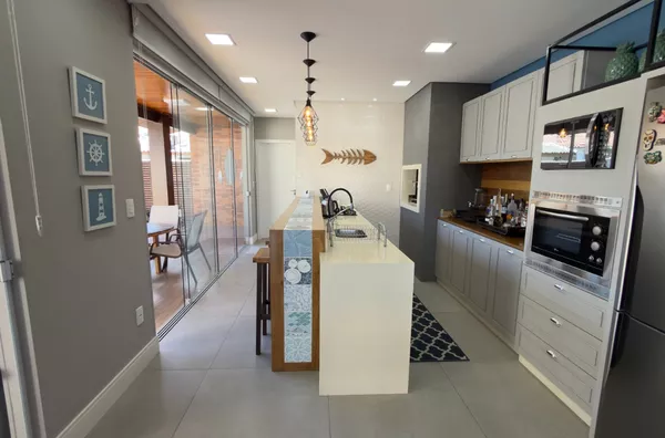 CASA - ZONA SUL - BALNEÁRIO RINCÃO