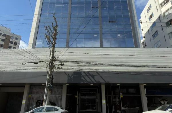 SALA COMERCIAL - EDIFÍCIO DOMINICIO FREITAS - CENTRO - CRICIÚMA