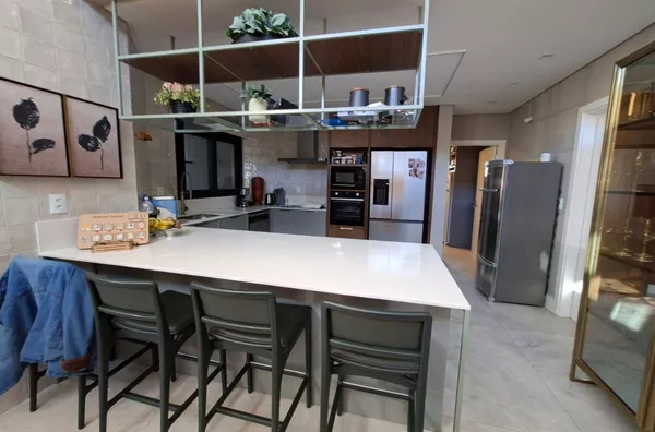 CASA ALTO PADRÃO - CONDOMÍNIO FECHADO - CRICIÚMA
