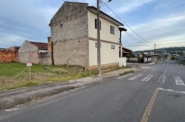 TERRRENO - SIDERÓPOLIS - RIO FIORITA
