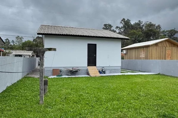 CASA - QUARTA LINHA - CRICIÚIMA