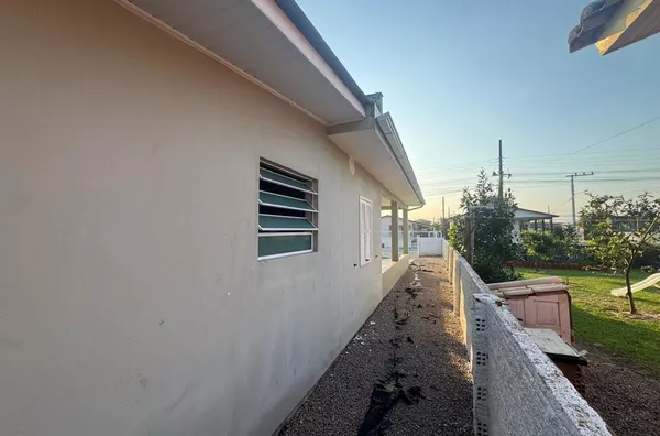 CASA PARA VENDA - ZONA NOVA - BALNEÁRIO RINCÃO