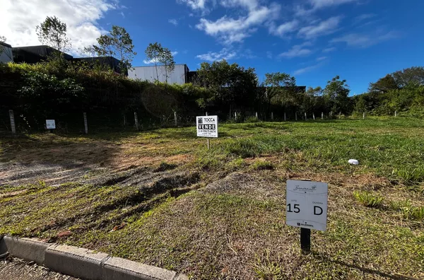 TERRENO - PRIMEIRO DE MAIO - IÇARA