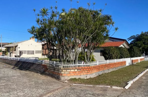 CASA - LAGOA DOS ESTEVES - BALN. RINCÃO