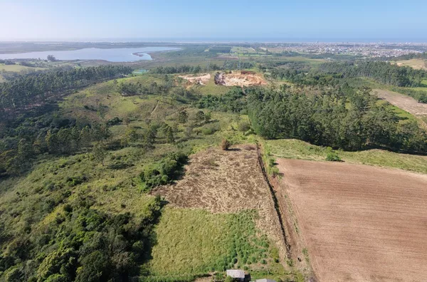 SÍTIO - LOMBAS PEDREIRAS, IÇARA