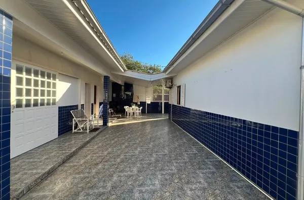 CASA - ZONA VELHA - RINCÃO