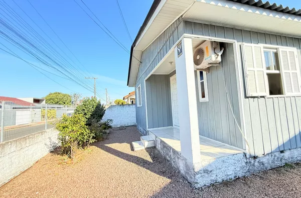 CASA COM EDÍCULA - JARDIM ELIZABETE - IÇARA/SC