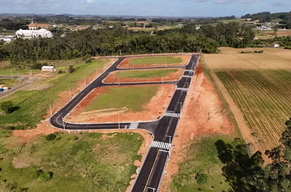 TERRENO - LOT. VILLA DI SOIS - PRIMEIRA LINHA - CRICIÚMA
