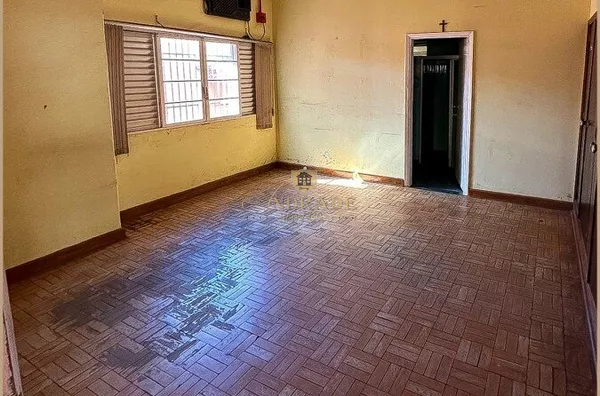 Casa para venda, 6 quarto(s),  Centro, Barretos
