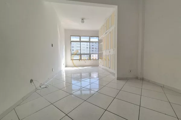 Studio à Venda em Copacabana | 34m², Vaga Escriturada, Vista Livre e Próximo ao Metrô