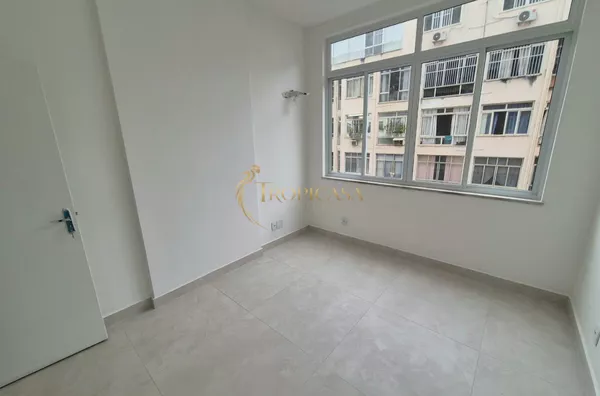 Apartamento à Venda no Leme | 2 Quartos, 70m², Reformado, Vaga e Sol da Manhã - Foto 6