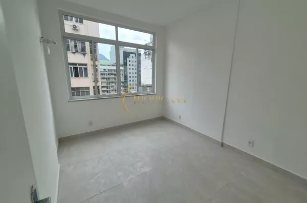 Apartamento à Venda no Leme | 2 Quartos, 70m², Reformado, Vaga e Sol da Manhã - Foto 5