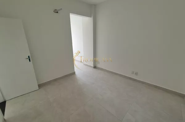 Apartamento à Venda no Leme | 2 Quartos, 70m², Reformado, Vaga e Sol da Manhã - Foto 9