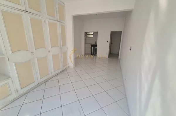 Studio à Venda em Copacabana | 34m², Vaga Escriturada, Vista Livre e Próximo ao Metrô