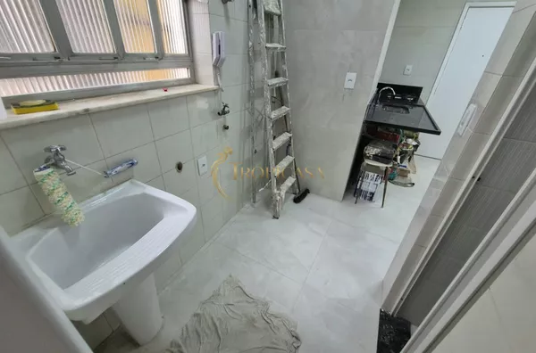 Apartamento à Venda no Leme | 2 Quartos, 70m², Reformado, Vaga e Sol da Manhã - Foto 20