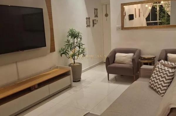 Apartamento à Venda em Copacabana | 90m², Porteira Fechada, Varanda, 3 Quartos e Vaga