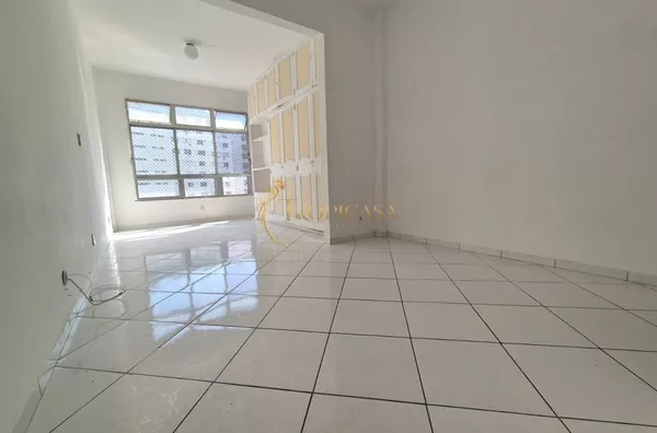 Studio à Venda em Copacabana | 34m², Vaga Escriturada, Vista Livre e Próximo ao Metrô