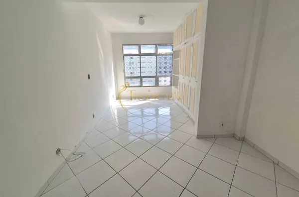 Studio à Venda em Copacabana | 34m², Vaga Escriturada, Vista Livre e Próximo ao Metrô