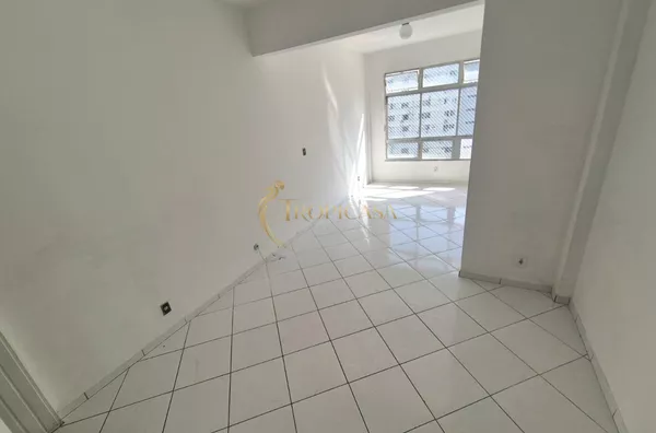 Studio à Venda em Copacabana | 34m², Vaga Escriturada, Vista Livre e Próximo ao Metrô