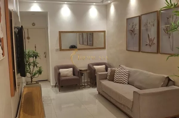 Apartamento à Venda em Copacabana | 90m², Porteira Fechada, Varanda, 3 Quartos e Vaga