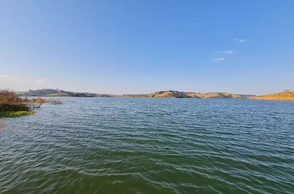 Chácara Venda Frente Represa de Furnas, Areado, MG.