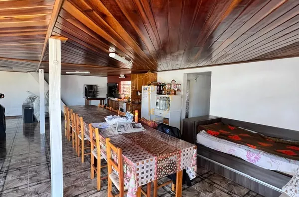 CASA À VENDA NO BAIRRO PIONEIRO