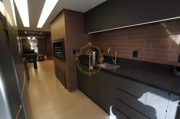 RESIDENCIAL THARROS