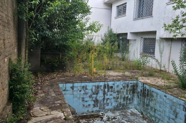 CASA PARA VENDA NO CINQUENTENÁRIO