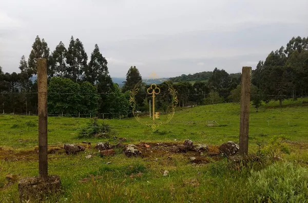 SANTA LUCIA DO PIAÍ - CHÁRACA PARA VENDA
