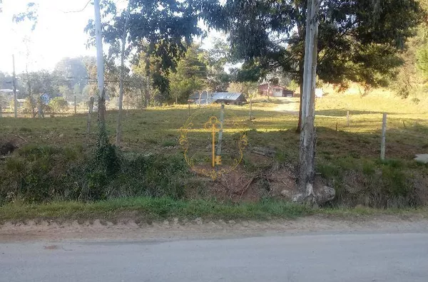SANTA LUCIA DO PIAÍ - CHÁRACA PARA VENDA