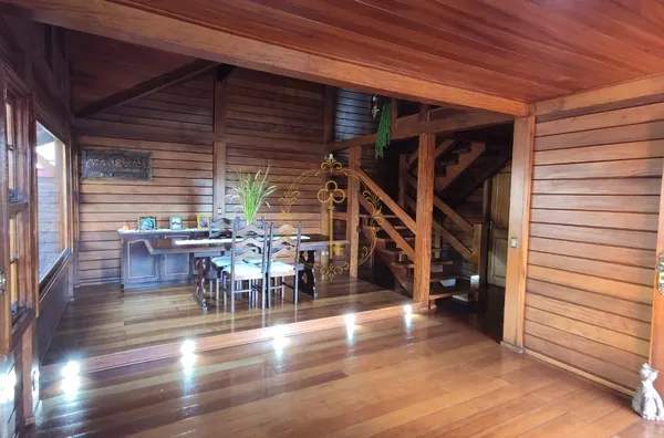 CASA PARA VENDA NO SALGADO FILHO