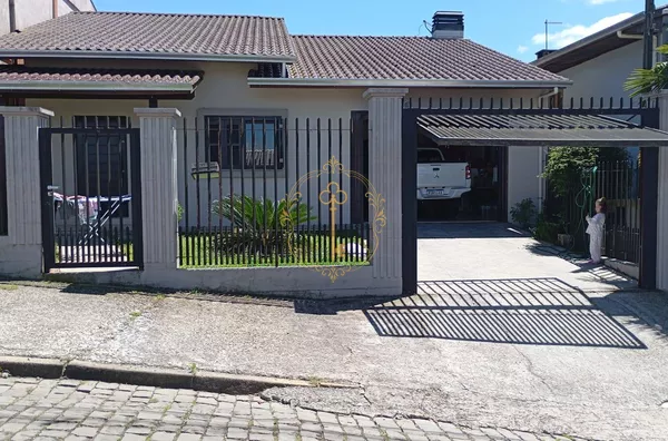 CASA EM FORQUETA