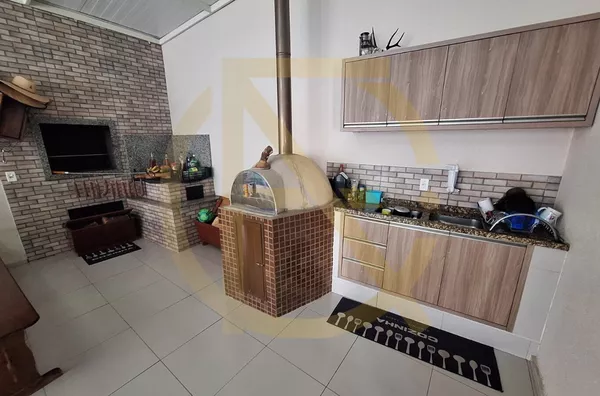 Casa Mista 2 pisos à Venda, Realeza