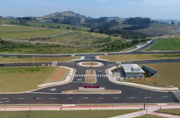 Lote residencial com 250m² para venda no Jardim Bonança em Bragança Paulista.