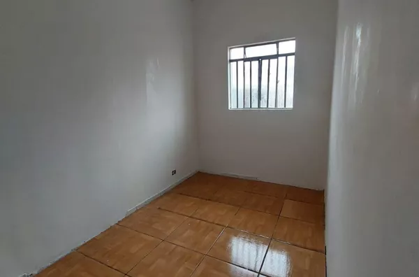 Casa para , 3 quarto(s),  Maracanã, Colombo
