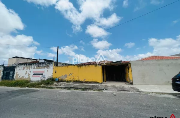 Casa para Venda no bairro CASTELÃO