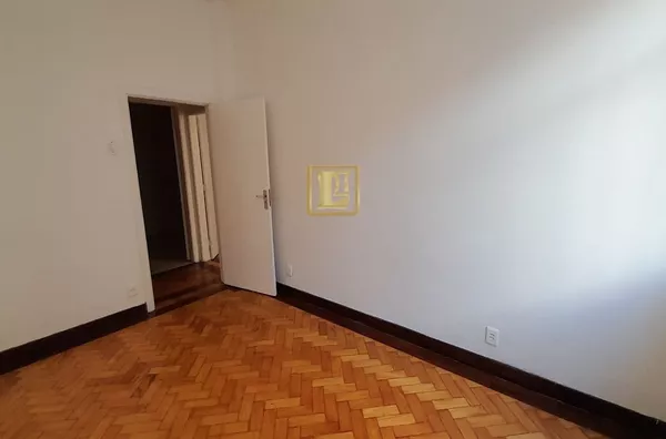 Apartamento à venda no Centro