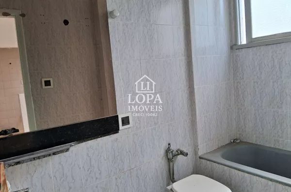 Apartamento de sala e quarto na rua Riachuelo Centro do Rio de Janeiro