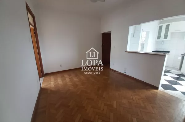 Apartamento à Venda com 2 quartos, 2 banheiros e 67m² com vaga de garagem